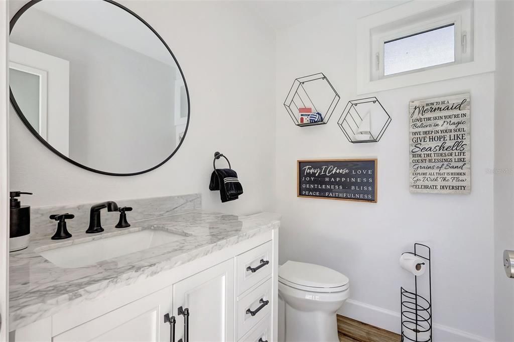 Под контрактом: $845,000 (3 спален, 2 ванн, 2536 Квадратных фут)