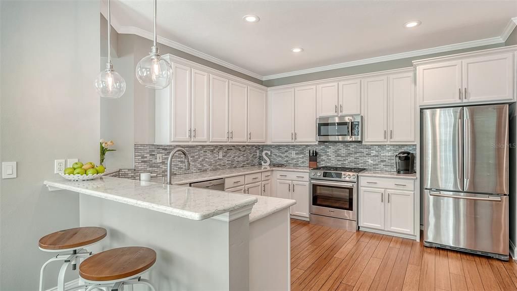 For Sale: $500,000 (2 beds, 2 baths, 1560 Square Feet)