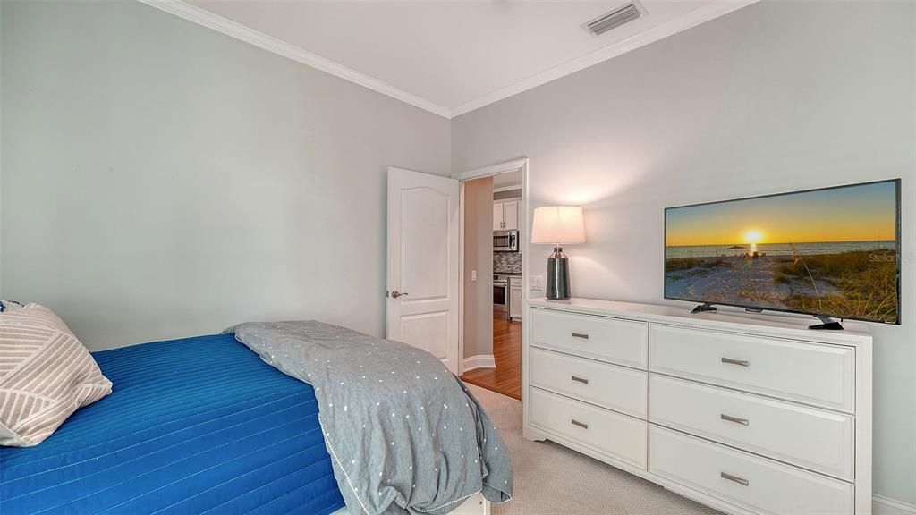 For Sale: $500,000 (2 beds, 2 baths, 1560 Square Feet)