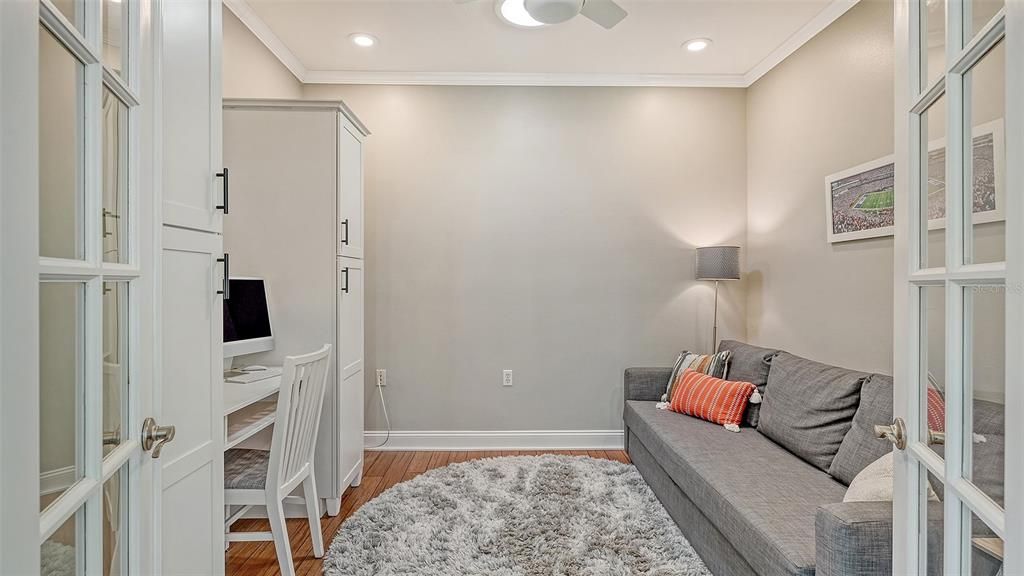 For Sale: $500,000 (2 beds, 2 baths, 1560 Square Feet)