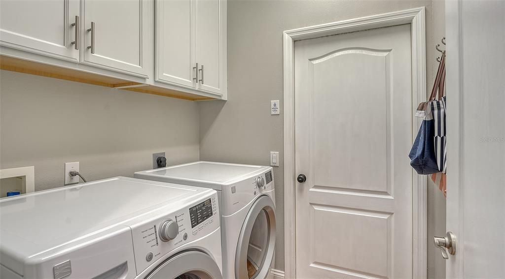 For Sale: $500,000 (2 beds, 2 baths, 1560 Square Feet)