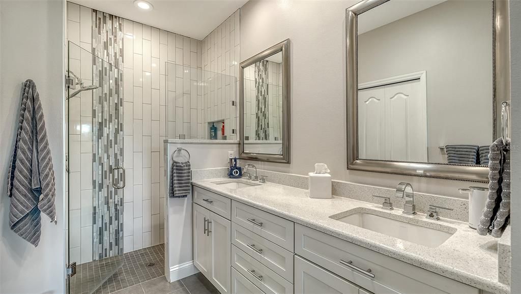 For Sale: $500,000 (2 beds, 2 baths, 1560 Square Feet)