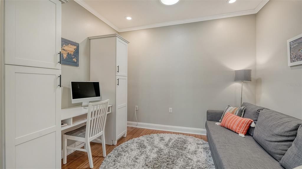 For Sale: $500,000 (2 beds, 2 baths, 1560 Square Feet)