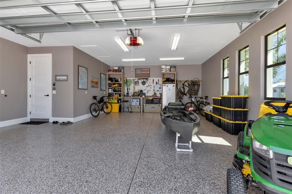 En Venta: $979,900 (3 camas, 2 baños, 1914 Pies cuadrados)