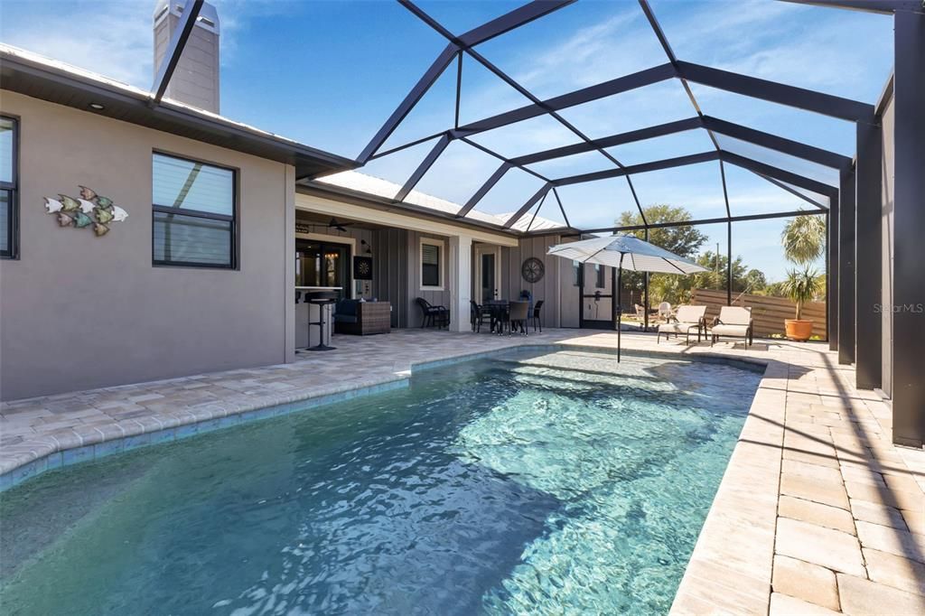 En Venta: $979,900 (3 camas, 2 baños, 1914 Pies cuadrados)