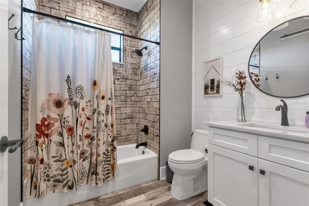 En Venta: $979,900 (3 camas, 2 baños, 1914 Pies cuadrados)