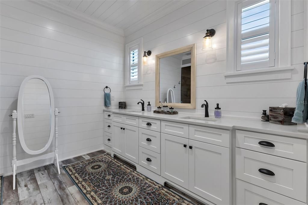 En Venta: $979,900 (3 camas, 2 baños, 1914 Pies cuadrados)