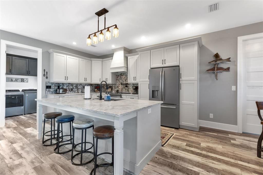 En Venta: $979,900 (3 camas, 2 baños, 1914 Pies cuadrados)