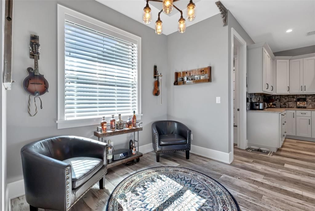 En Venta: $979,900 (3 camas, 2 baños, 1914 Pies cuadrados)