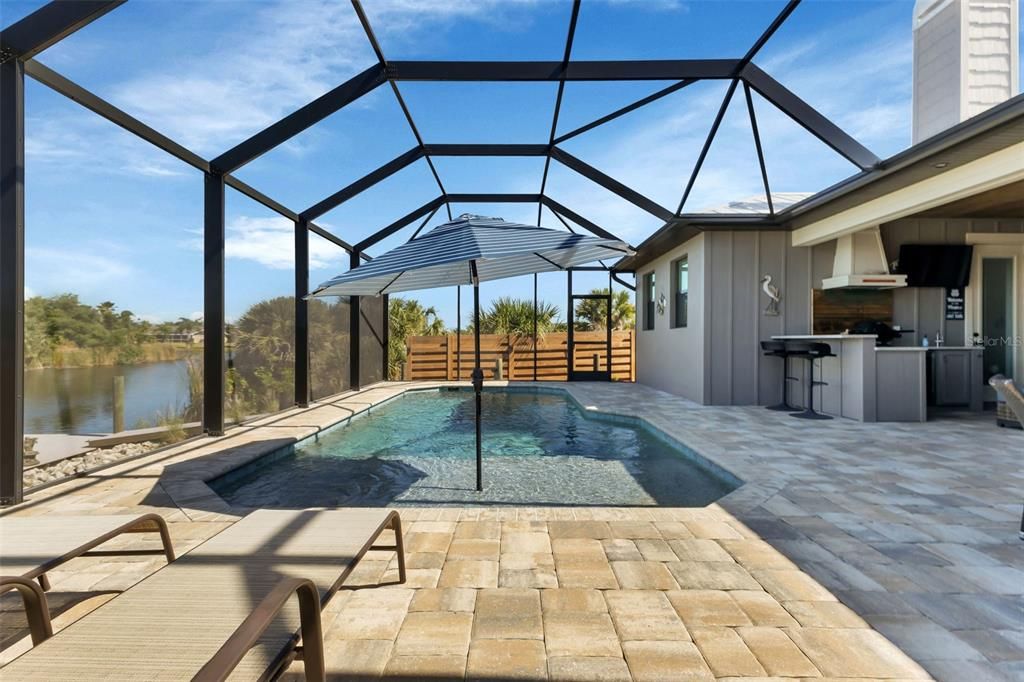 En Venta: $979,900 (3 camas, 2 baños, 1914 Pies cuadrados)