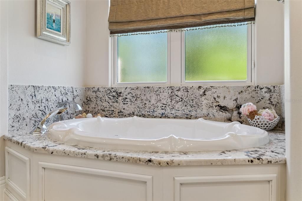 For Sale: $2,999,500 (5 beds, 4 baths, 3461 Square Feet)