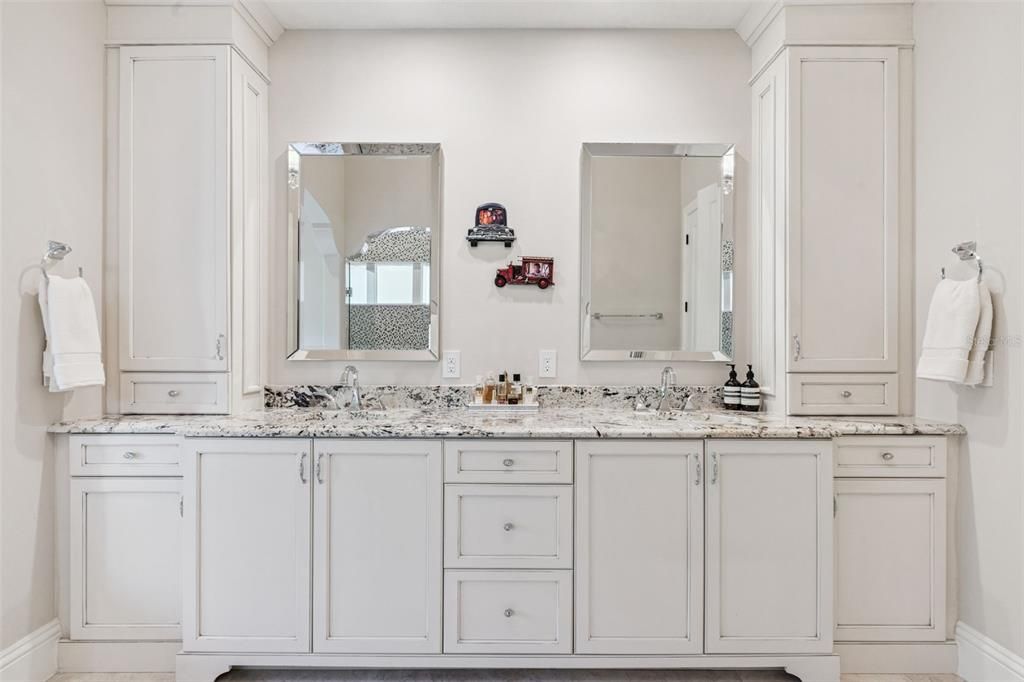 For Sale: $2,999,500 (5 beds, 4 baths, 3461 Square Feet)