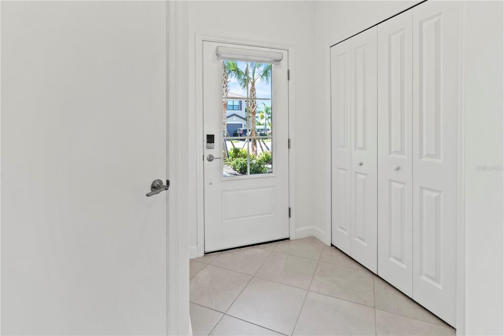 Active With Contract: $310,000 (3 beds, 2 baths, 1925 Square Feet)