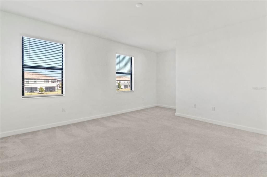 Active With Contract: $310,000 (3 beds, 2 baths, 1925 Square Feet)