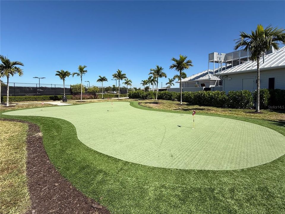 Active With Contract: $310,000 (3 beds, 2 baths, 1925 Square Feet)