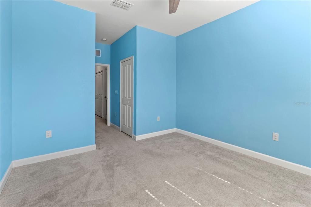 Active With Contract: $310,000 (3 beds, 2 baths, 1925 Square Feet)