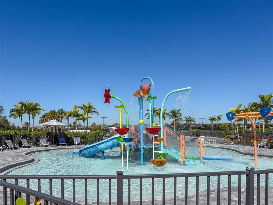 Active With Contract: $310,000 (3 beds, 2 baths, 1925 Square Feet)