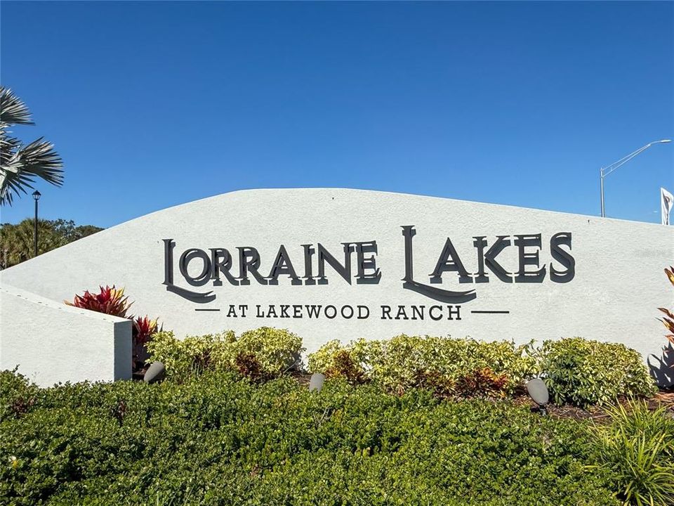 Active With Contract: $310,000 (3 beds, 2 baths, 1925 Square Feet)