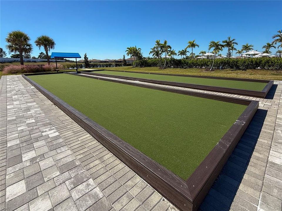 Active With Contract: $310,000 (3 beds, 2 baths, 1925 Square Feet)