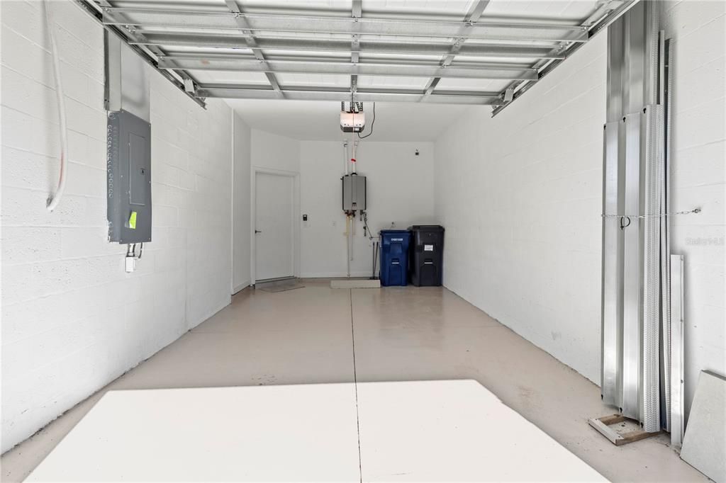 Active With Contract: $310,000 (3 beds, 2 baths, 1925 Square Feet)