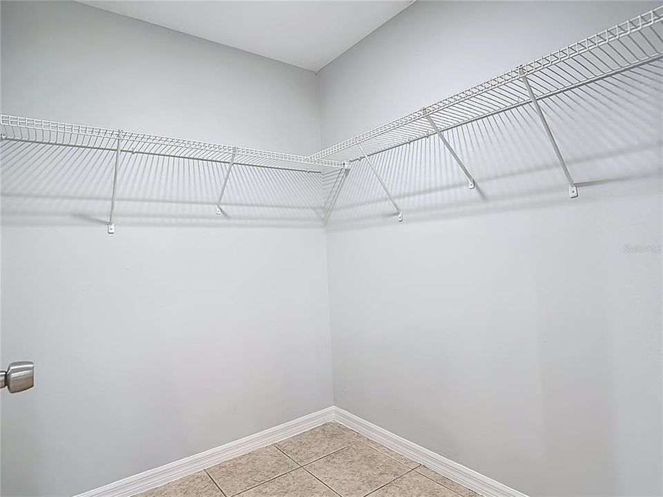 На продажу: $320,000 (3 спален, 2 ванн, 1751 Квадратных фут)