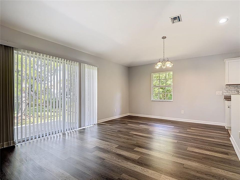 На продажу: $320,000 (3 спален, 2 ванн, 1751 Квадратных фут)