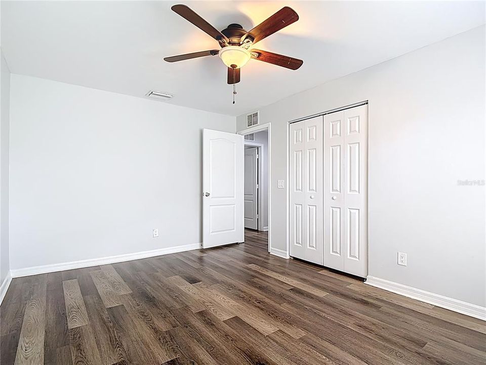 На продажу: $320,000 (3 спален, 2 ванн, 1751 Квадратных фут)