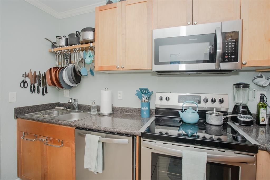 En Venta: $225,000 (1 camas, 1 baños, 823 Pies cuadrados)