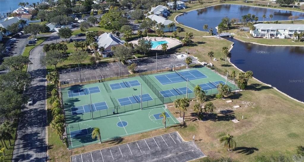 En Venta: $225,000 (1 camas, 1 baños, 823 Pies cuadrados)