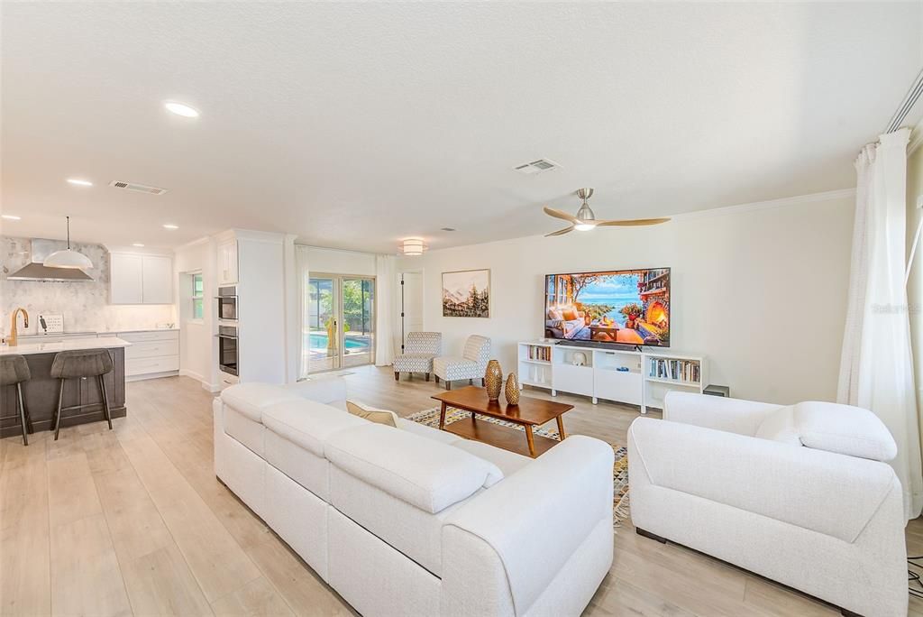 Active With Contract: $599,000 (4 beds, 2 baths, 2008 Square Feet)