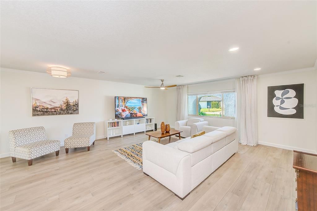 Active With Contract: $599,000 (4 beds, 2 baths, 2008 Square Feet)