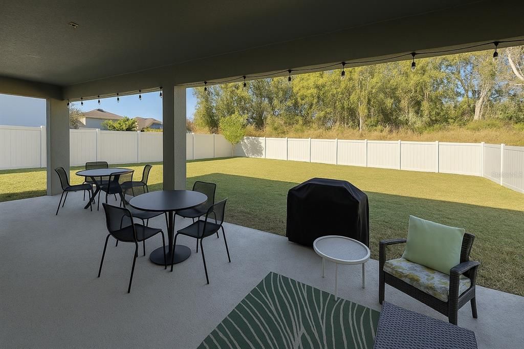 В аренду: $3,800 (5 спален, 3 ванн, 2560 Квадратных фут)