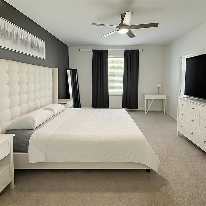 В аренду: $3,800 (5 спален, 3 ванн, 2560 Квадратных фут)