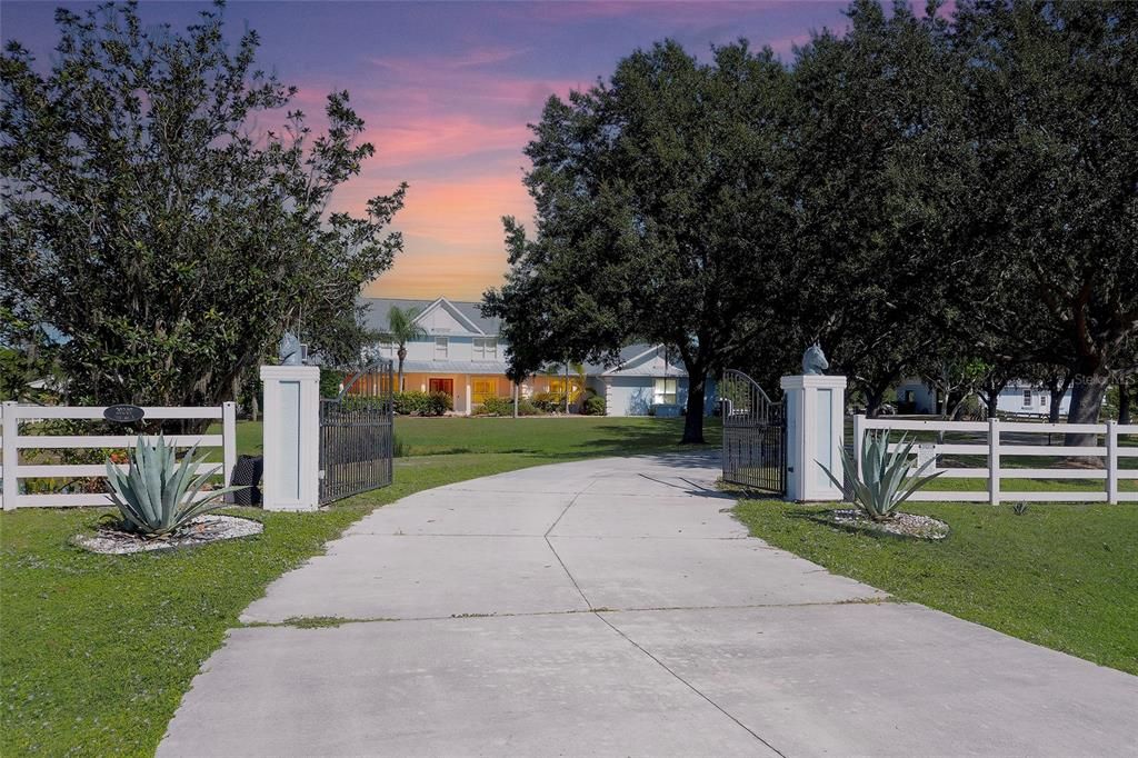 For Sale: $2,000,000 (4 beds, 3 baths, 4062 Square Feet)