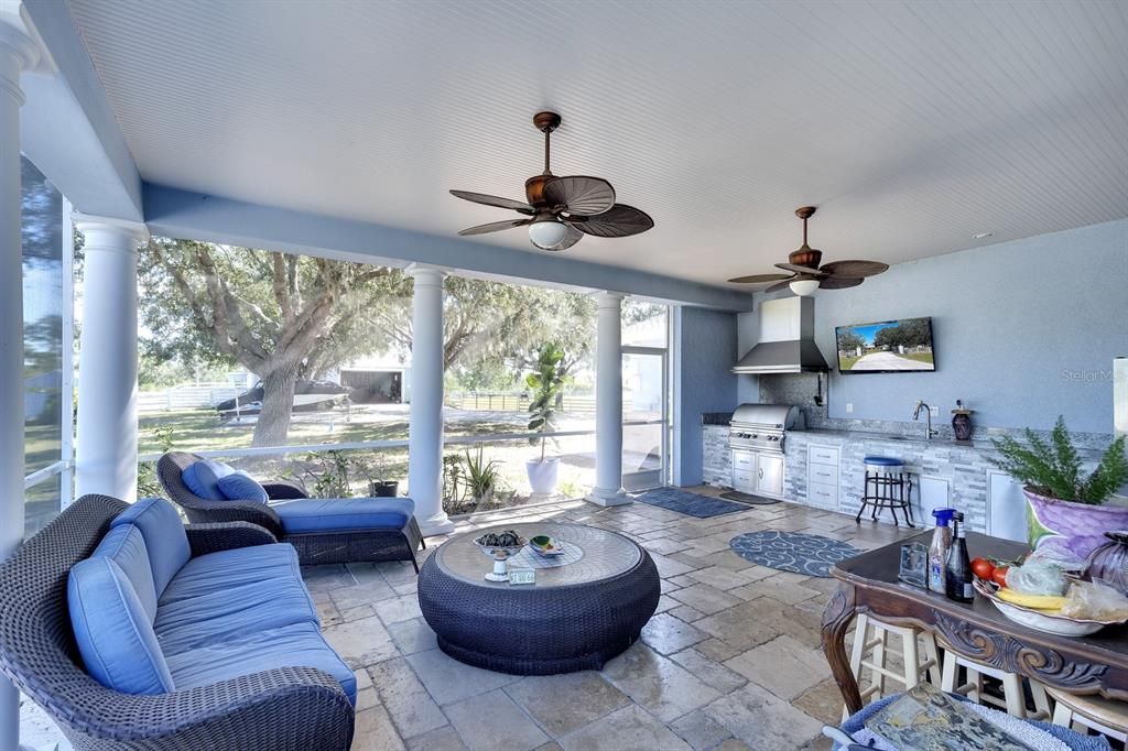 For Sale: $2,000,000 (4 beds, 3 baths, 4062 Square Feet)