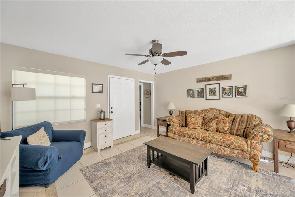 待售: $314,900 (3 贝兹, 1 浴室, 1305 平方英尺)