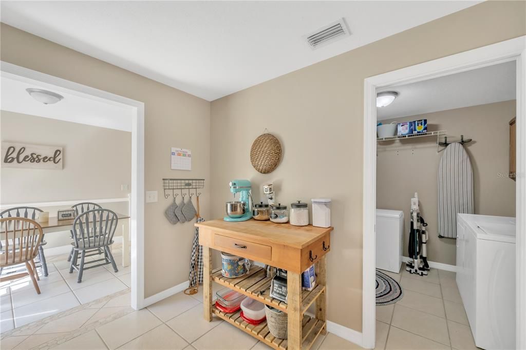 待售: $314,900 (3 贝兹, 1 浴室, 1305 平方英尺)