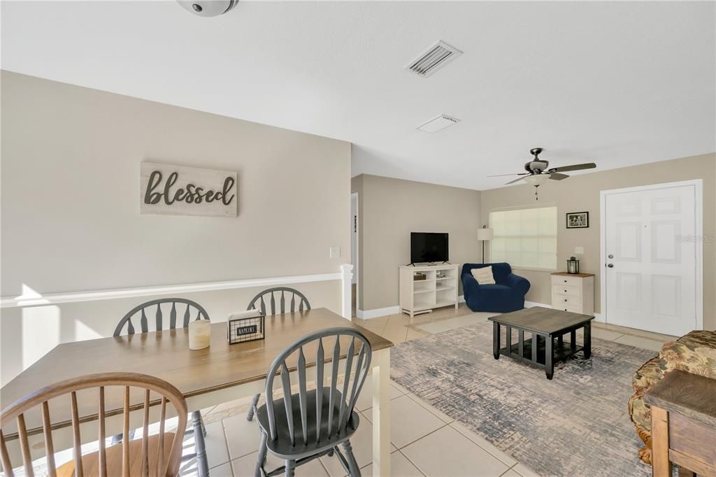 待售: $314,900 (3 贝兹, 1 浴室, 1305 平方英尺)