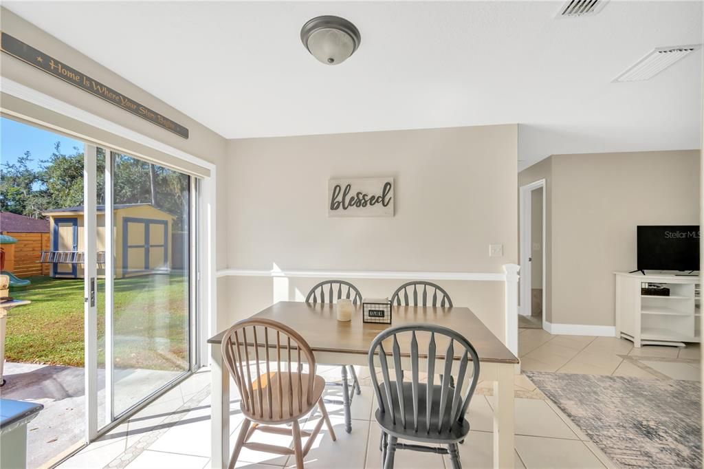 待售: $314,900 (3 贝兹, 1 浴室, 1305 平方英尺)