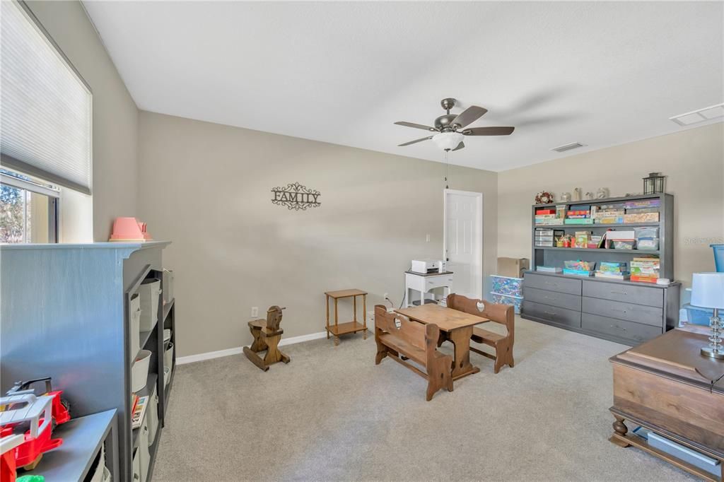 待售: $314,900 (3 贝兹, 1 浴室, 1305 平方英尺)