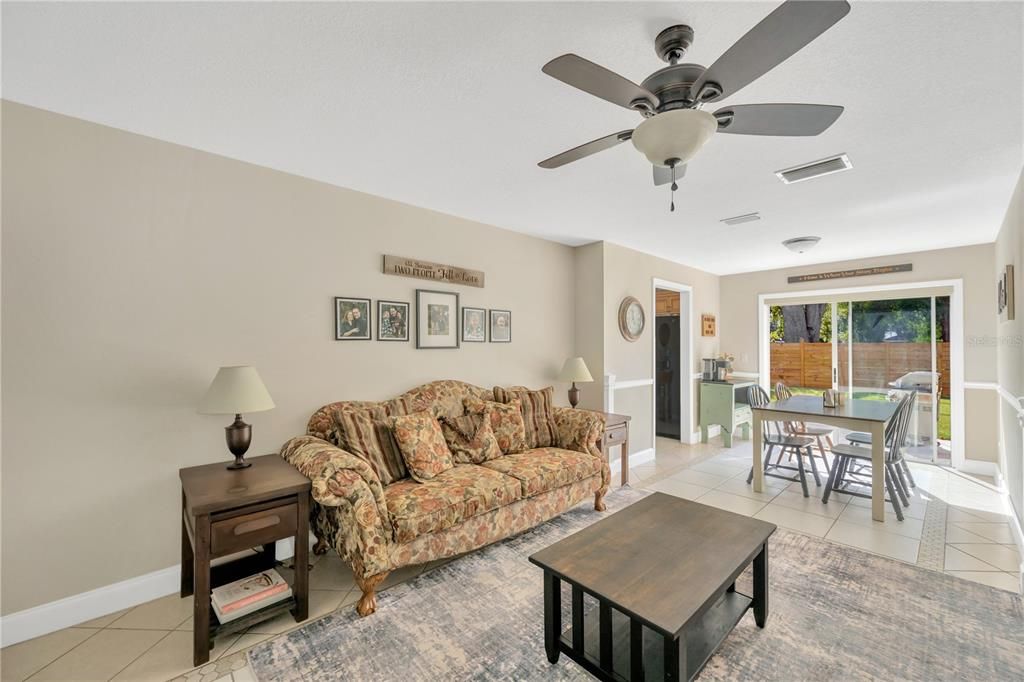 待售: $314,900 (3 贝兹, 1 浴室, 1305 平方英尺)