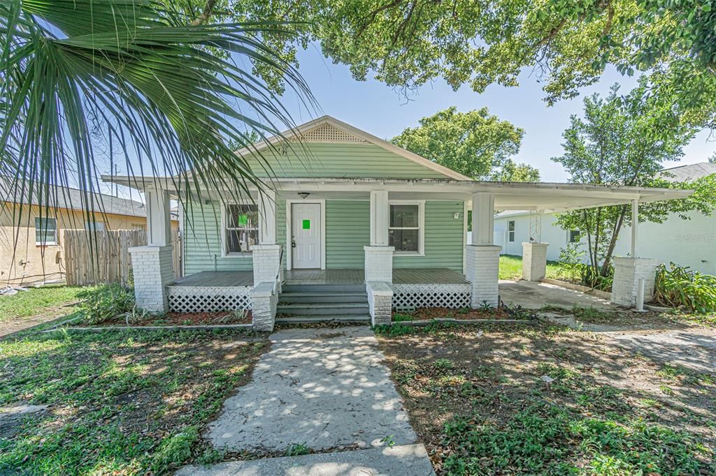 For Sale: $279,000 (3 beds, 1 baths, 1152 Square Feet)