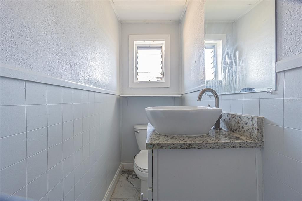 For Sale: $279,000 (3 beds, 1 baths, 1152 Square Feet)