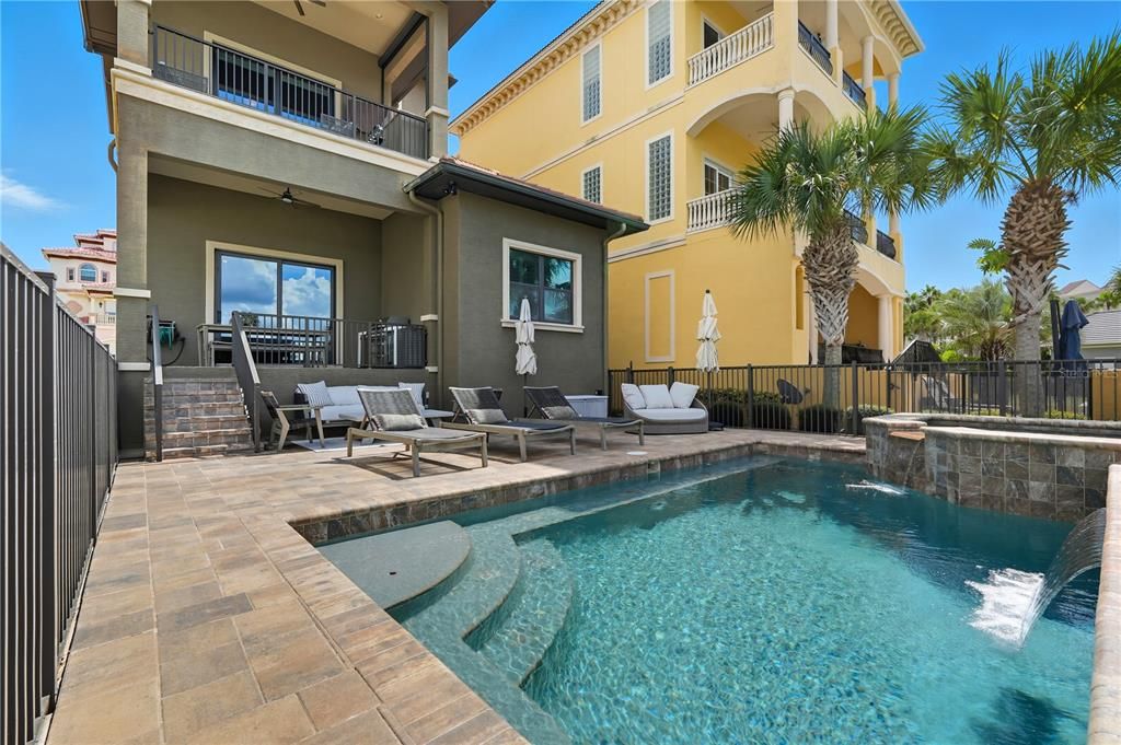 For Sale: $2,550,000 (3 beds, 3 baths, 3991 Square Feet)