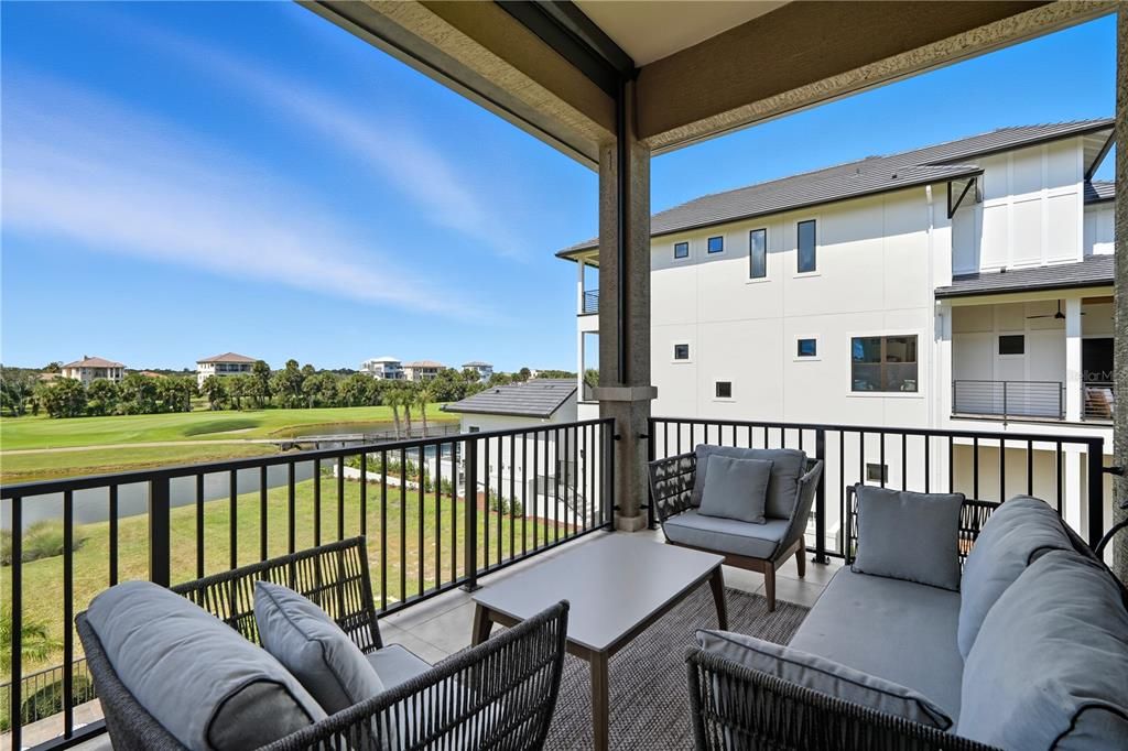 For Sale: $2,550,000 (3 beds, 3 baths, 3991 Square Feet)