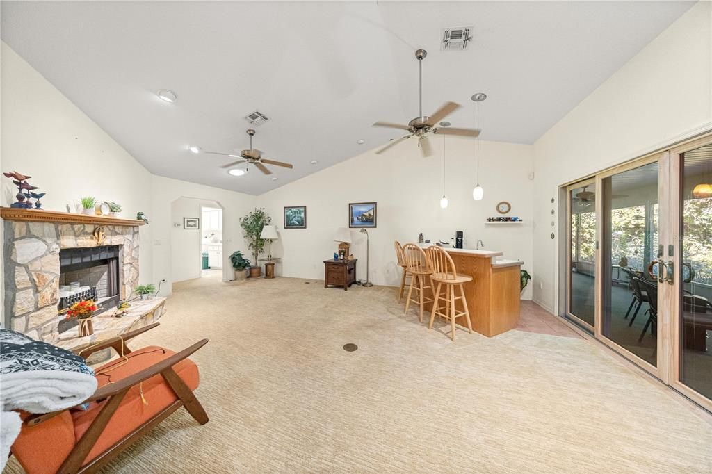 待售: $449,900 (4 贝兹, 2 浴室, 2461 平方英尺)