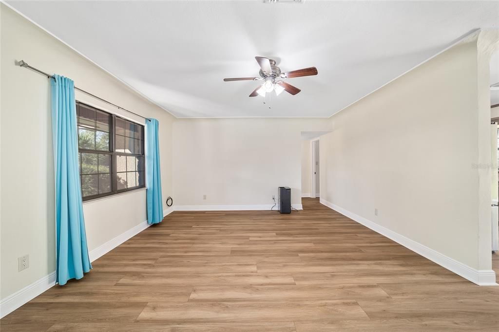 For Sale: $319,000 (0 beds, 0 baths, 1520 Square Feet)