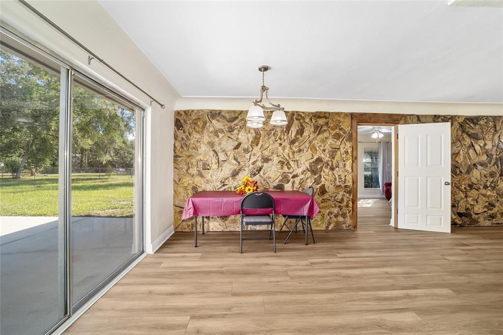 For Sale: $319,000 (0 beds, 0 baths, 1520 Square Feet)