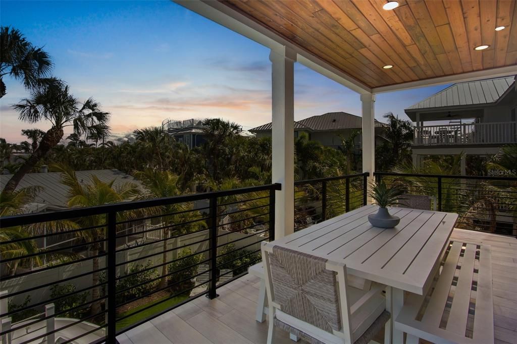 For Sale: $5,290,000 (8 beds, 8 baths, 4380 Square Feet)