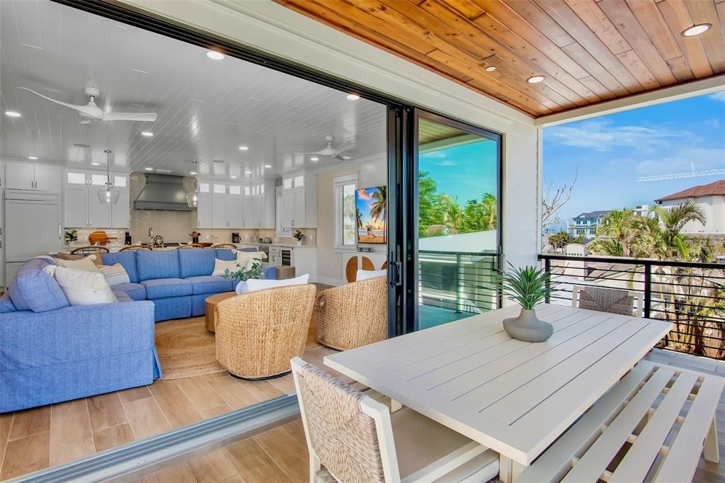 For Sale: $5,290,000 (8 beds, 8 baths, 4380 Square Feet)